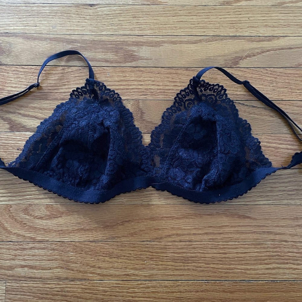 Aritzia Talula Bralette